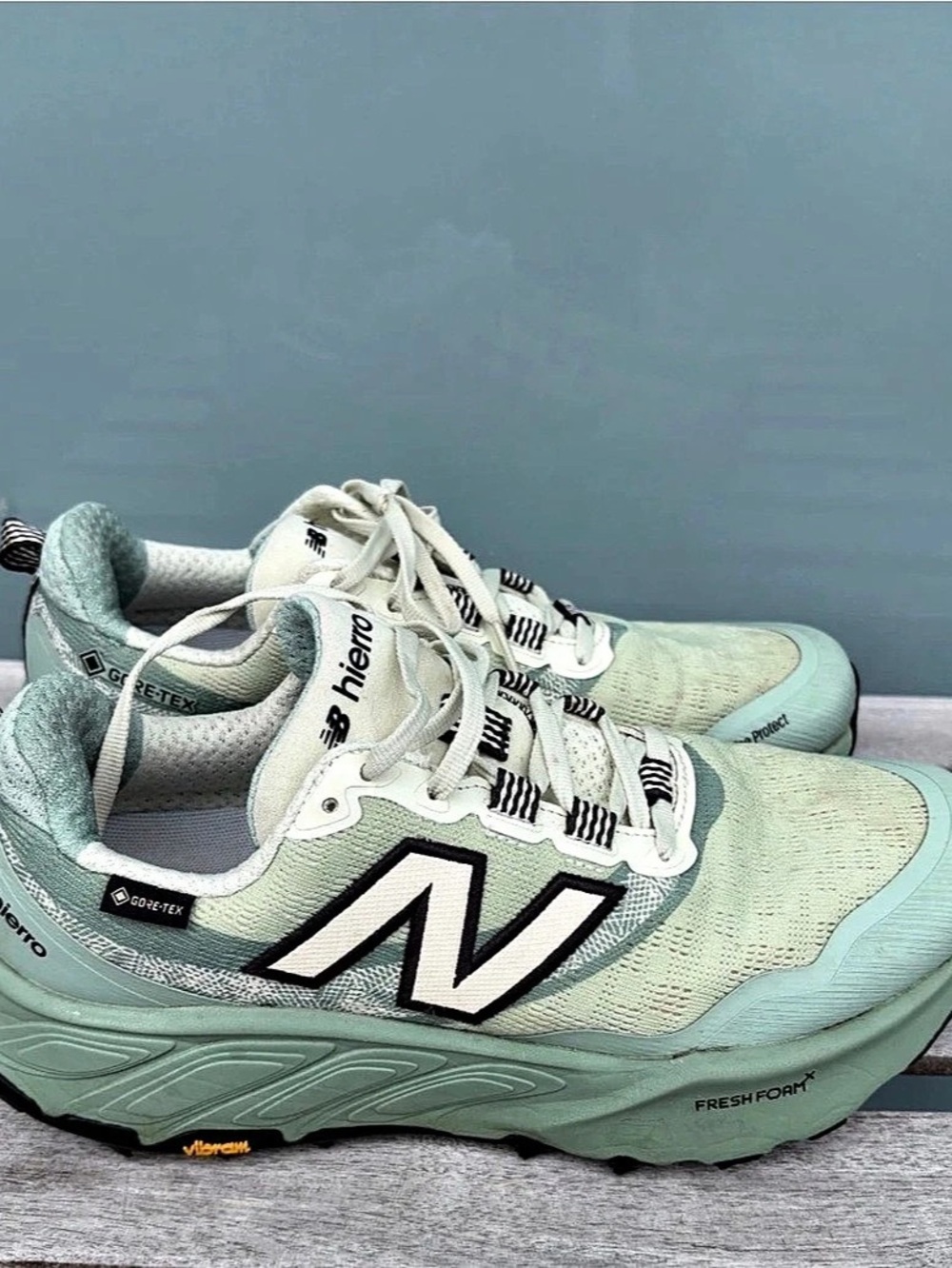 New Balance Hierro Gore-Tex Trail Running Shoes US 8.5